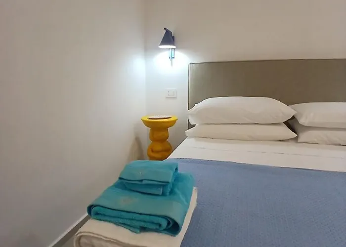 23 بيت للعطل *